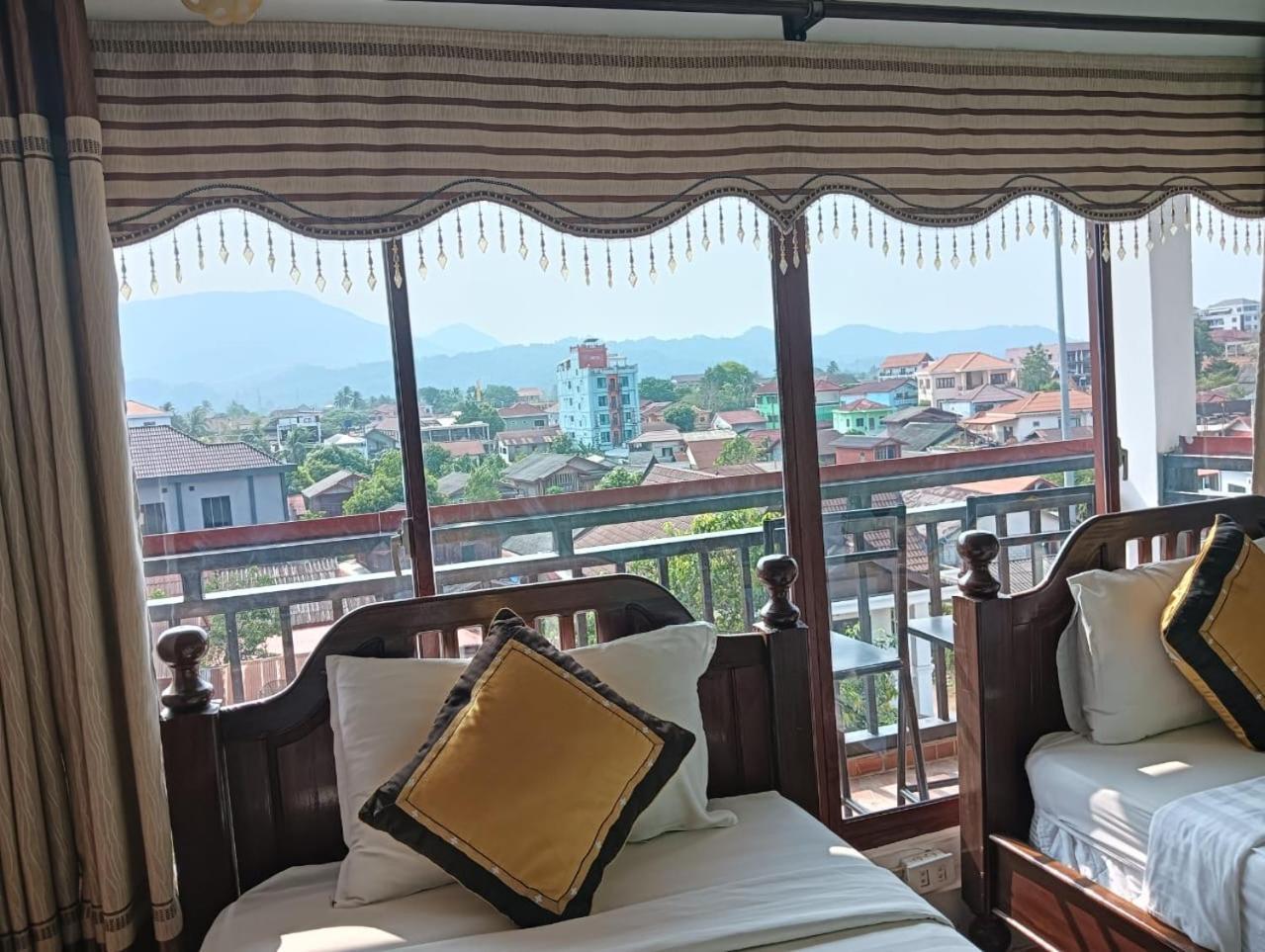 Bountang Riverside Hotel 万荣 外观 照片