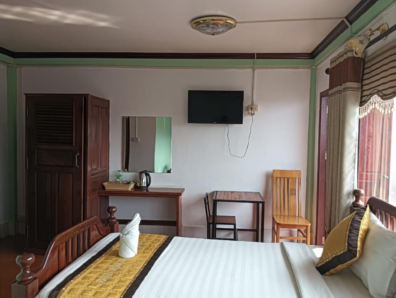 Bountang Riverside Hotel 万荣 外观 照片