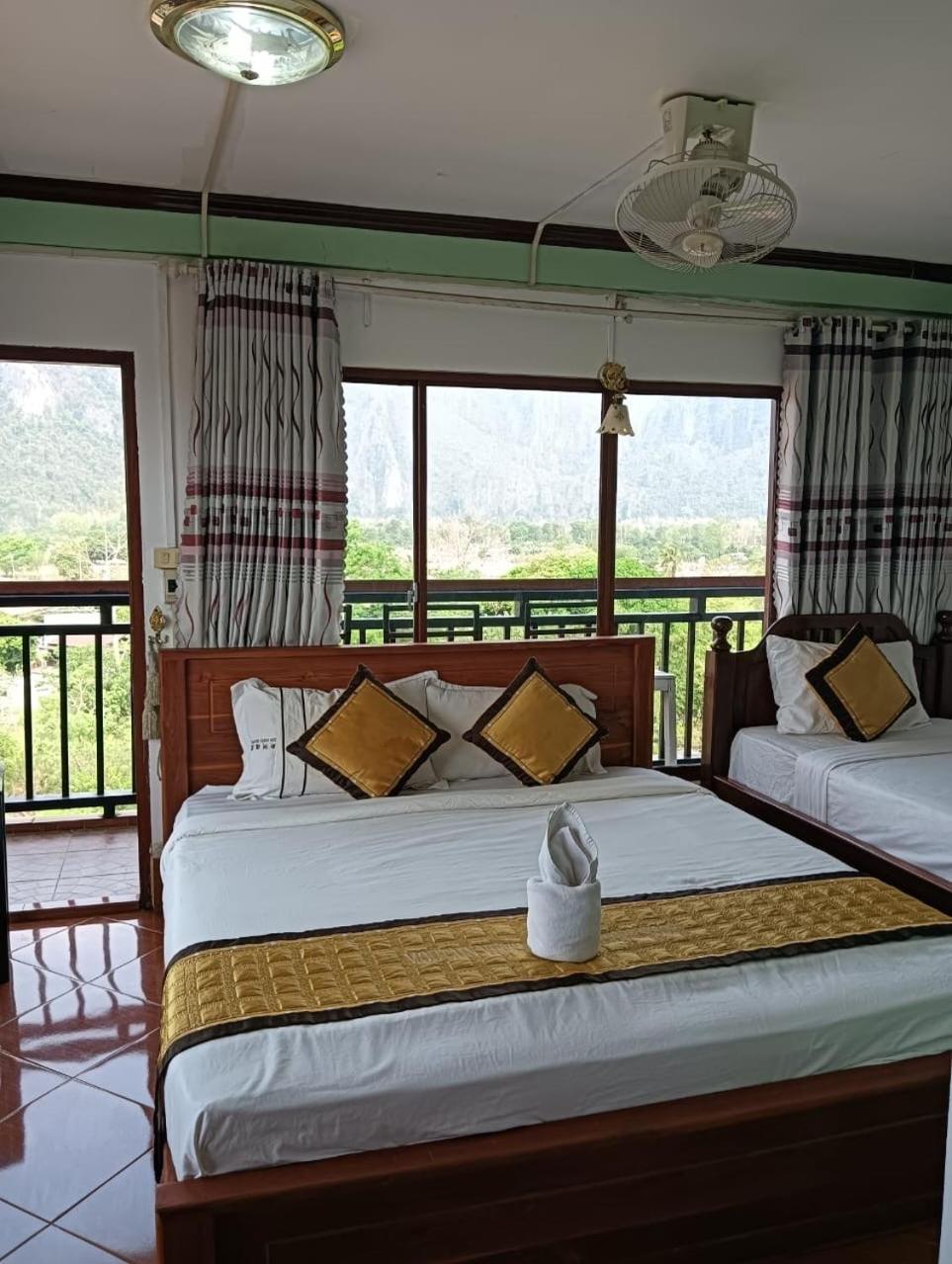 Bountang Riverside Hotel 万荣 外观 照片
