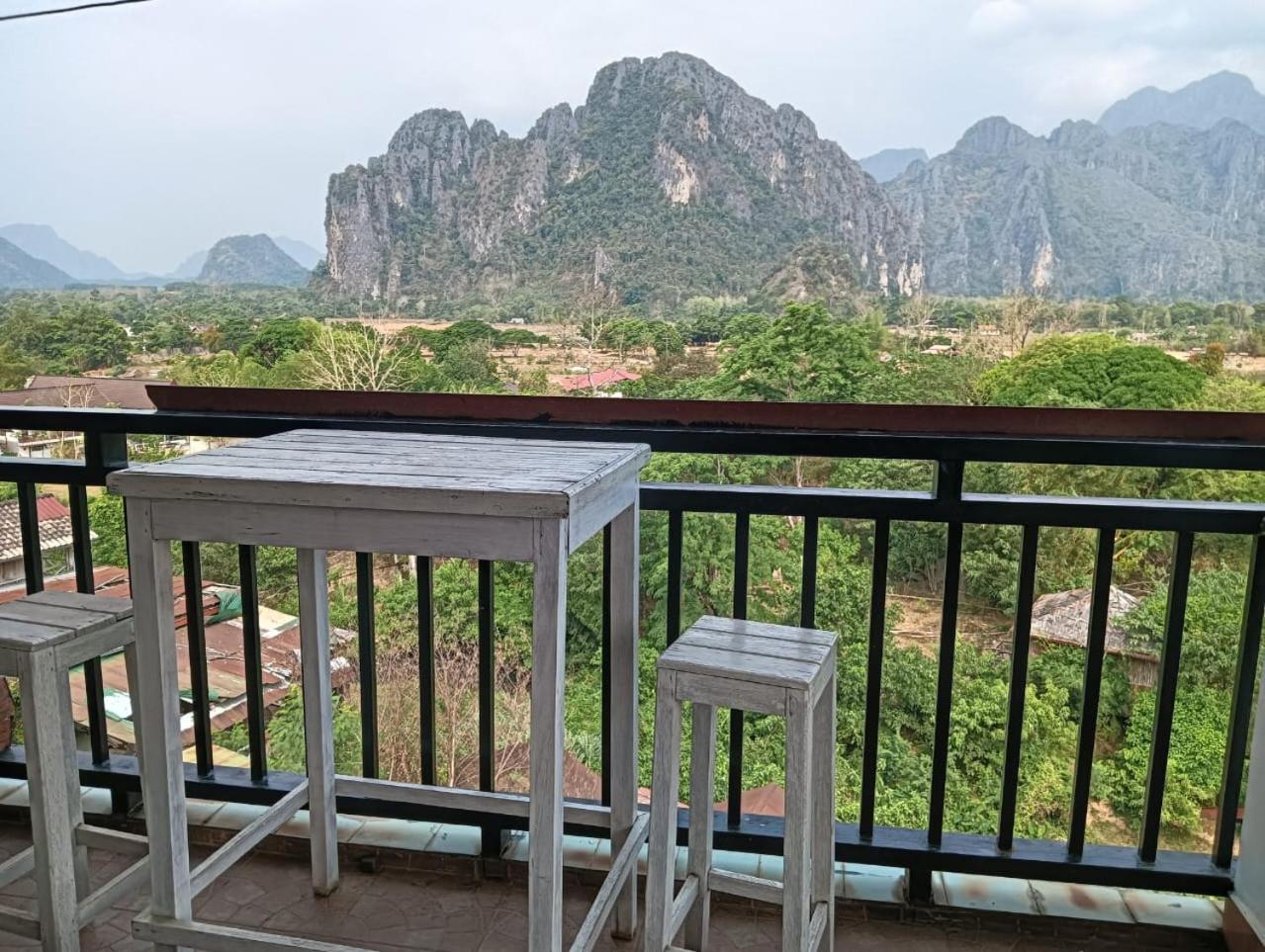 Bountang Riverside Hotel 万荣 外观 照片