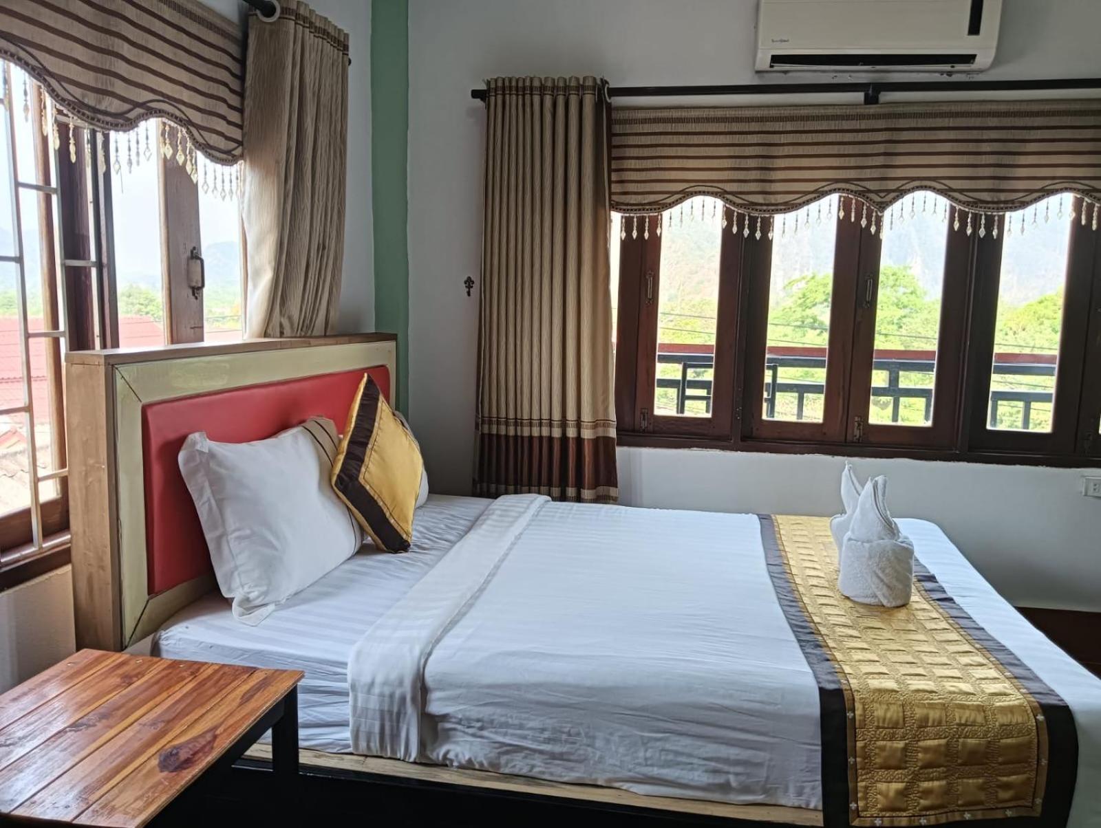 Bountang Riverside Hotel 万荣 外观 照片