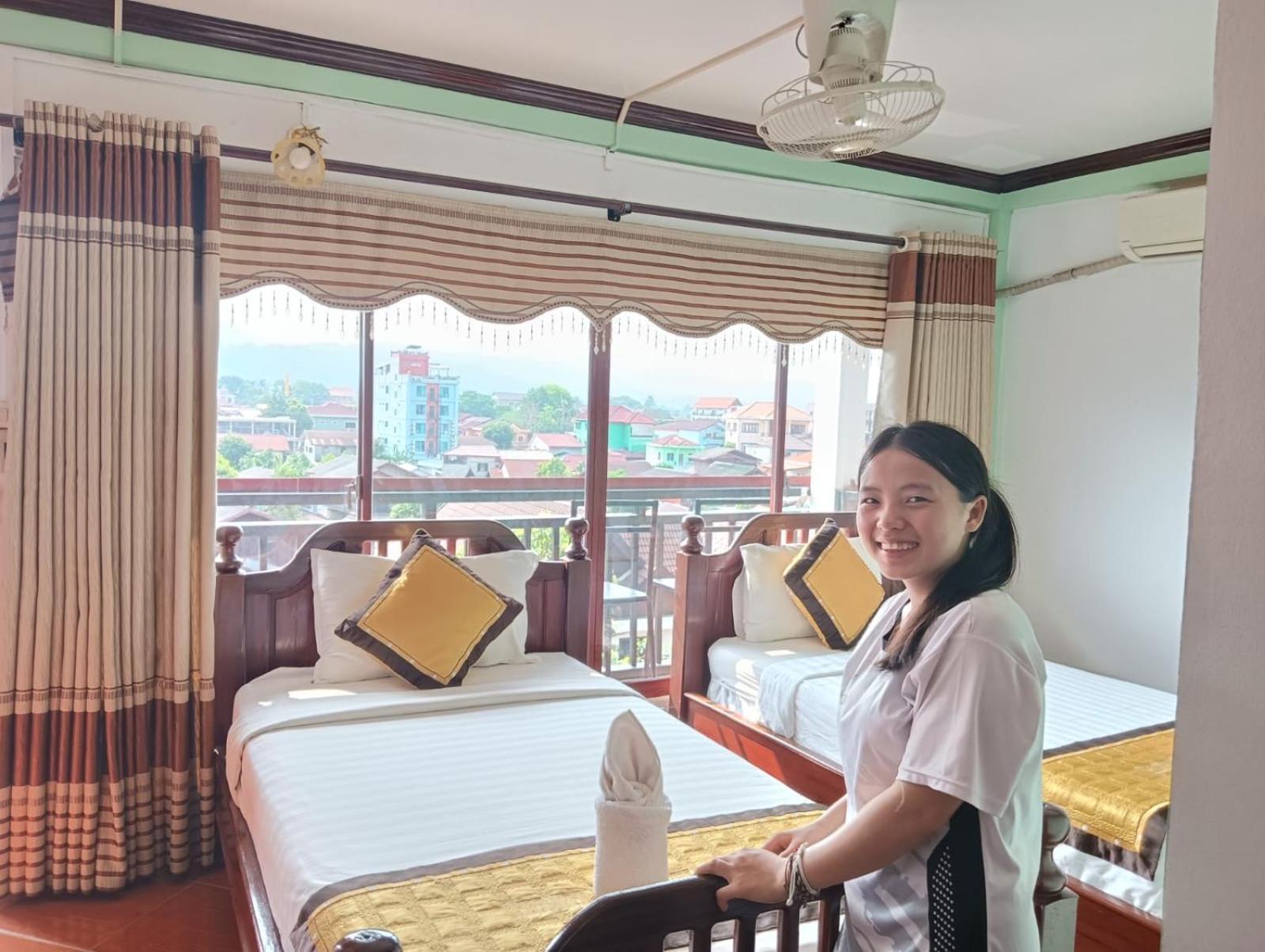 Bountang Riverside Hotel 万荣 外观 照片