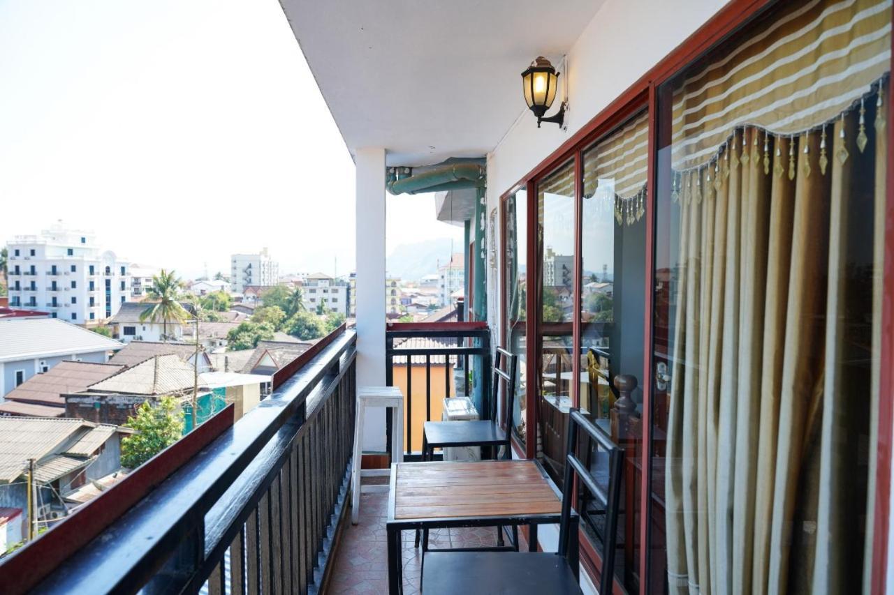 Bountang Riverside Hotel 万荣 外观 照片